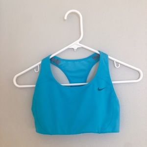 Nike DRI-FIT Sports Bra